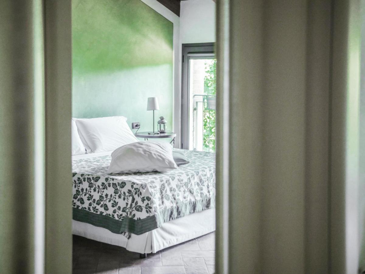 Quattrocolli B&B Quattro Castella Экстерьер фото