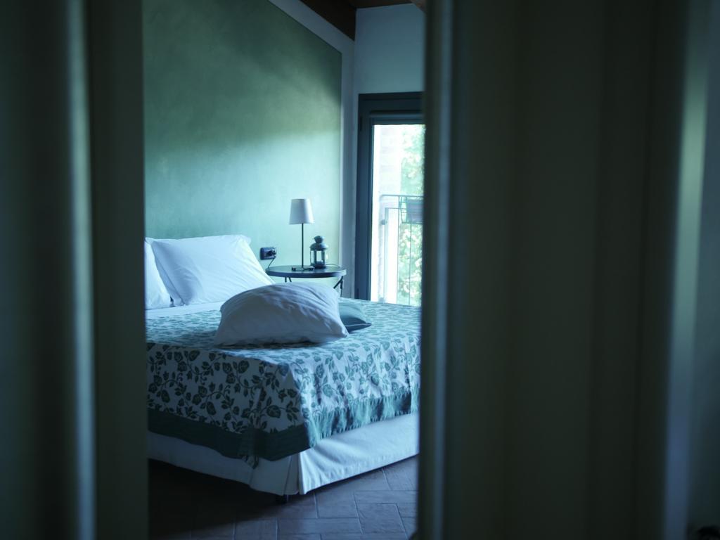 Quattrocolli B&B Quattro Castella Экстерьер фото